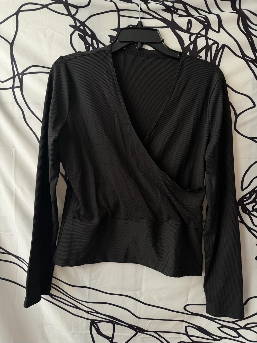 SHEIN Black Long-Sleeve Surplice Wrap Top